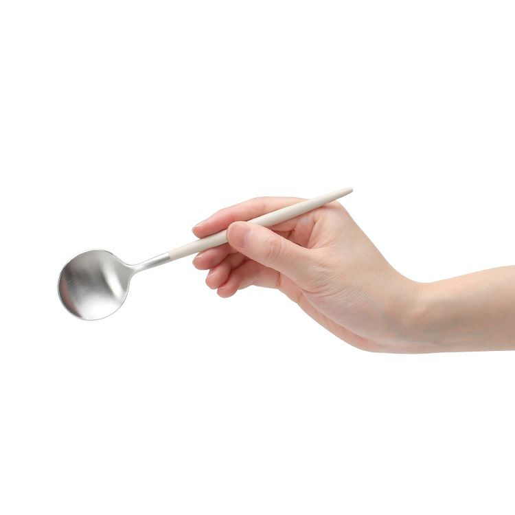 クチポール（Cutipol） ゴア/GOA ライトアイボリー デザートスプーン