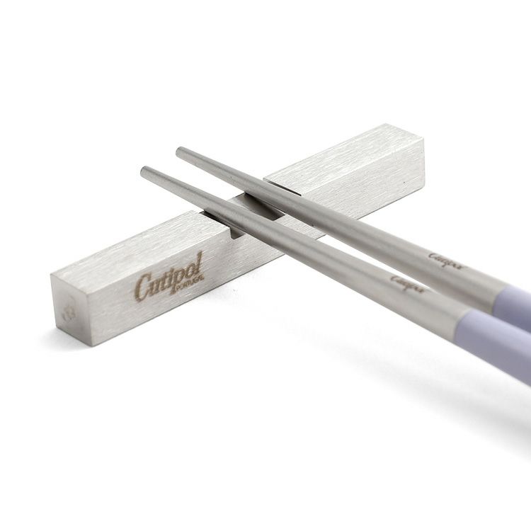 クチポール（Cutipol） クーベ/KUBE バイオレット 箸 + 箸置きセット